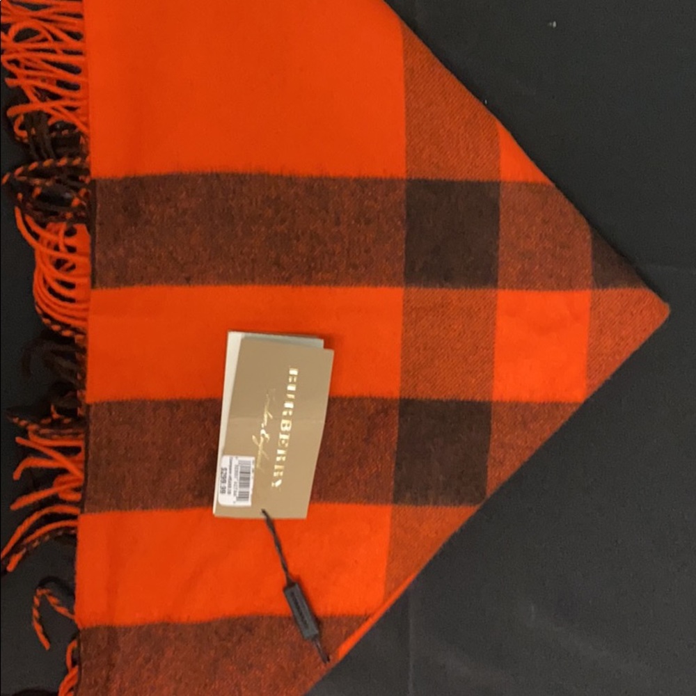 BURBERRY SCARF/SHAWL ORANGE RED